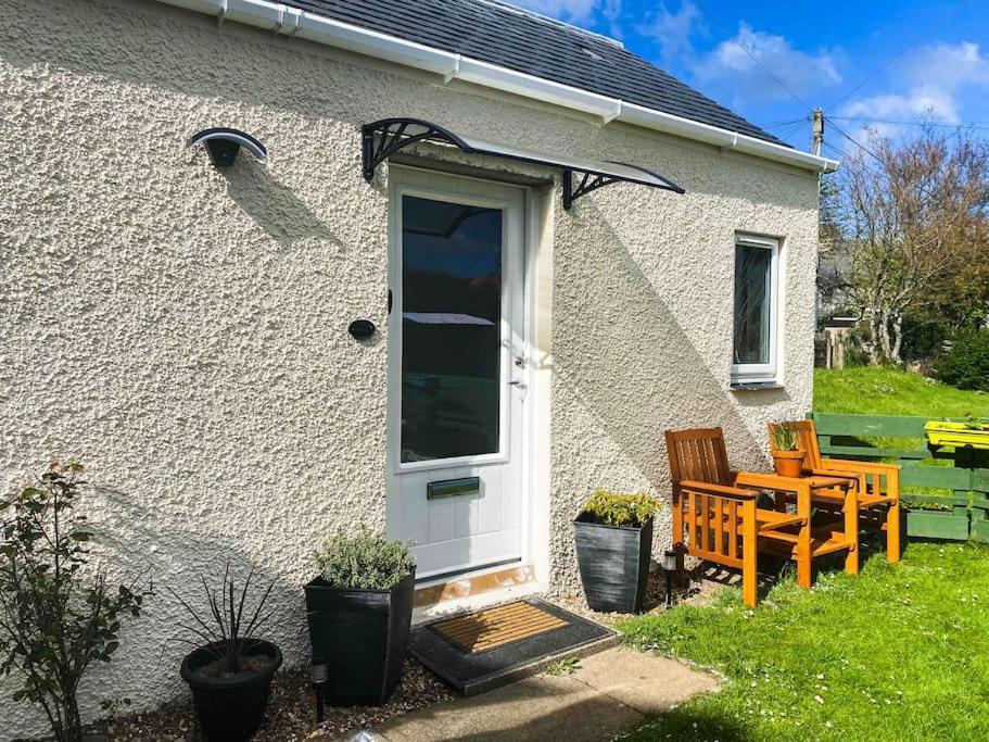 Spacious Room In The Centre Of Portree Exterior foto