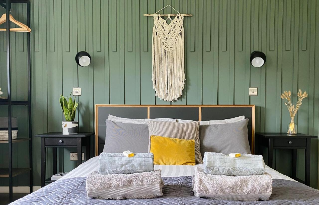 Spacious Room In The Centre Of Portree Exterior foto